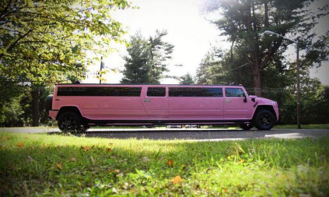 Hummer H2 Pink Limousine