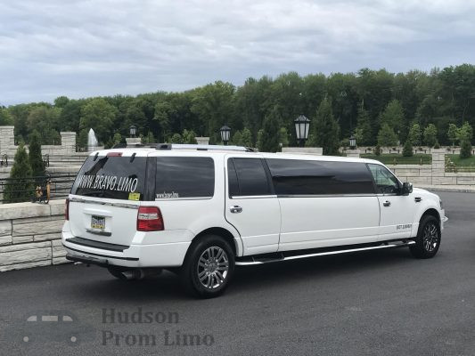 Lincoln Navigatorwhite Bravo Limo